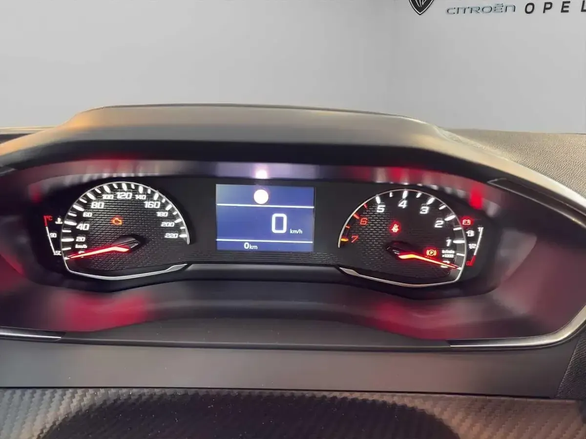 Nuova Peugeot 2008 Style 100 CV (73 kW) 2025 Grigio SUV