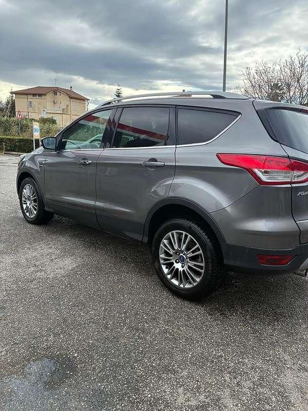 Usata Ford Kuga Individual 163 CV (119 kW) 2013 SUV