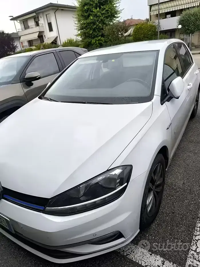 Brugt VW Golf VIII Executive 130 HK (95 kW) 2020 Hvid Sedan