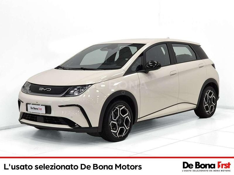 Cream white Nuova 2025 BYD Dolphin Comfort Due volumi | 26.990 € (Super prezzo) - Immagine 1/4