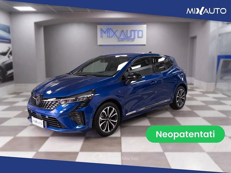 Usata Renault Clio V Techno 91 CV (66 kW) 2025 Blu Berlina