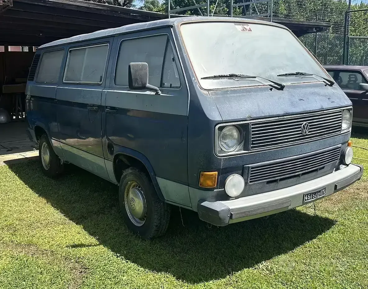 Usata VW Caravelle 1983 Bluazzurro Monovolume