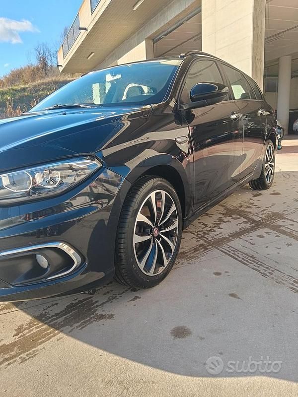 Usata Fiat Tipo 2018 Nero Station wagon