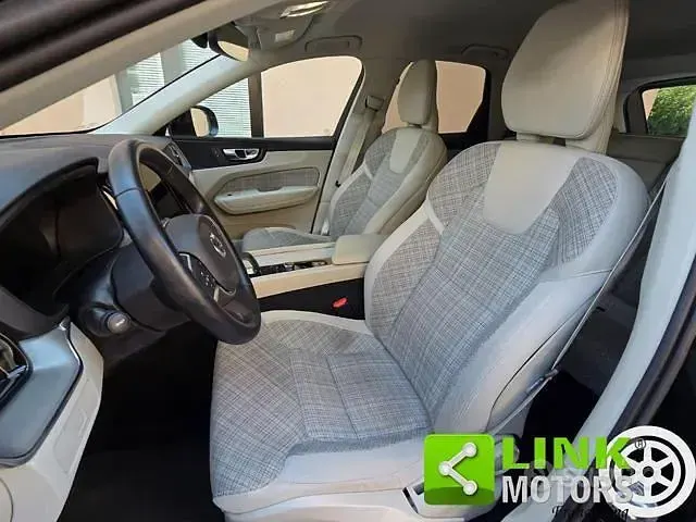 Usata Volvo XC60 Business Edition 197 CV (144 kW) 2022 Nero SUV