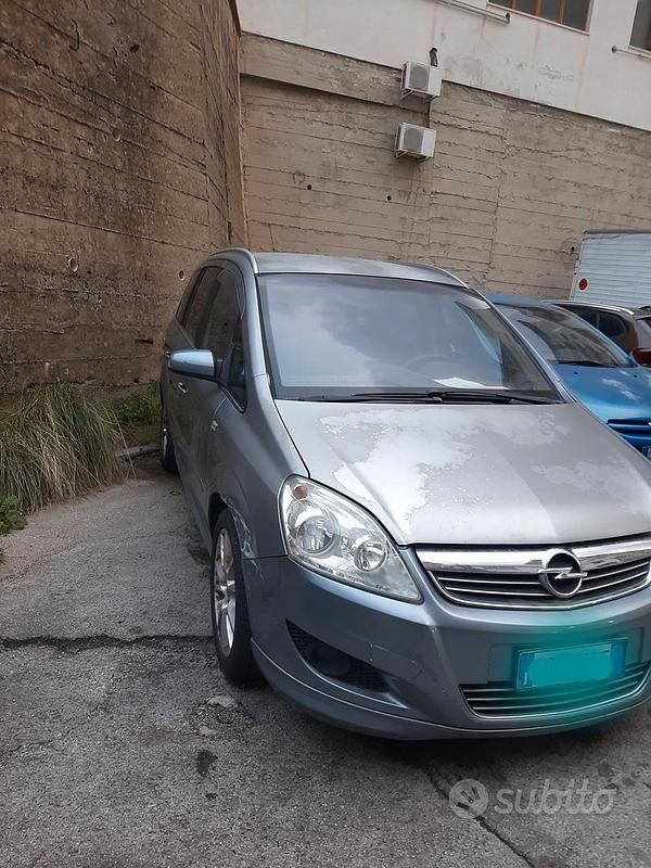 Usata Opel Zafira 101 CV (74 kW) 2008 Monovolume