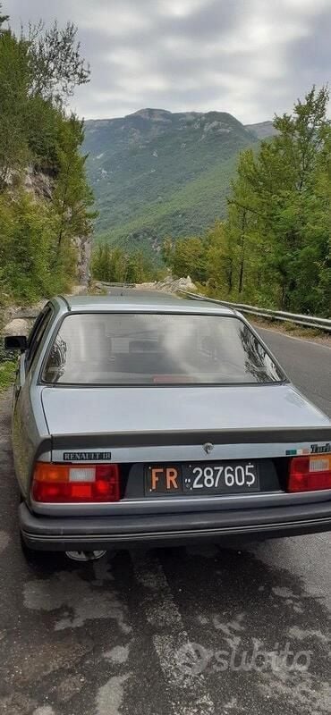 Usata Renault R18 GT 1983 Grigio Berlina
