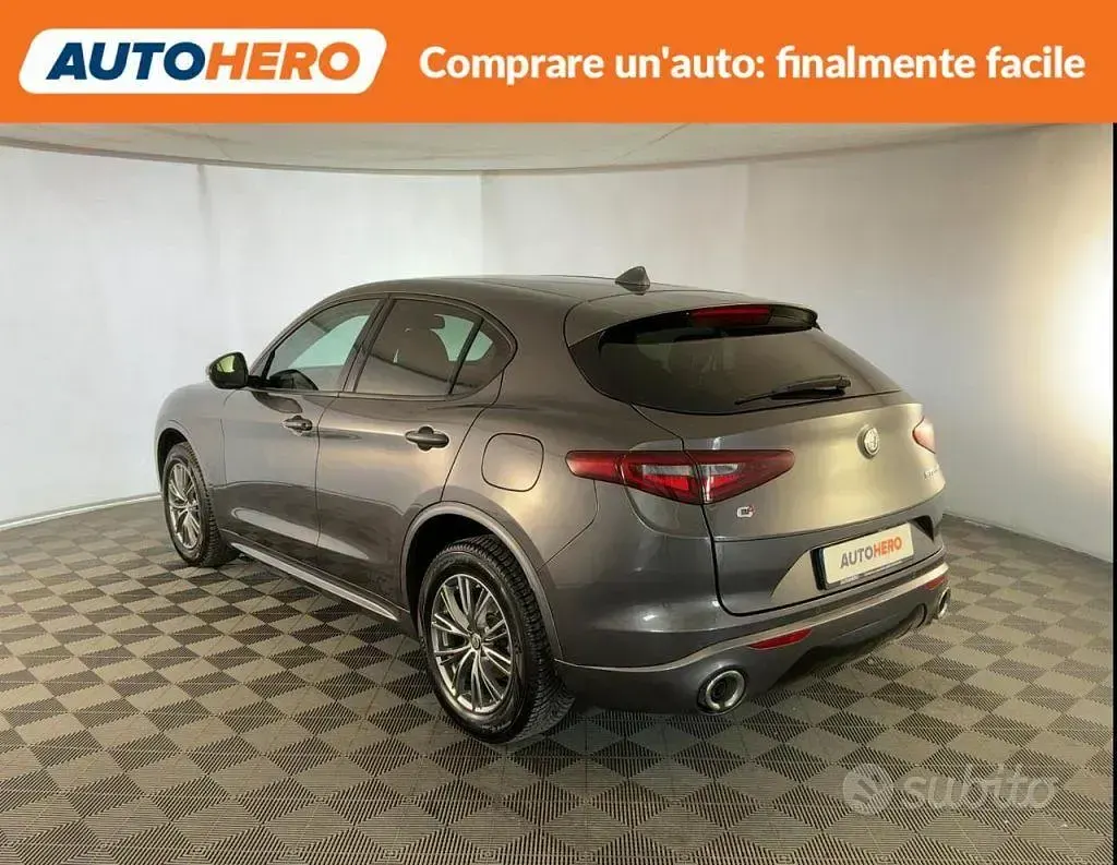 Usata Alfa Romeo Stelvio 209 CV (153 kW) 2019 Grigio SUV