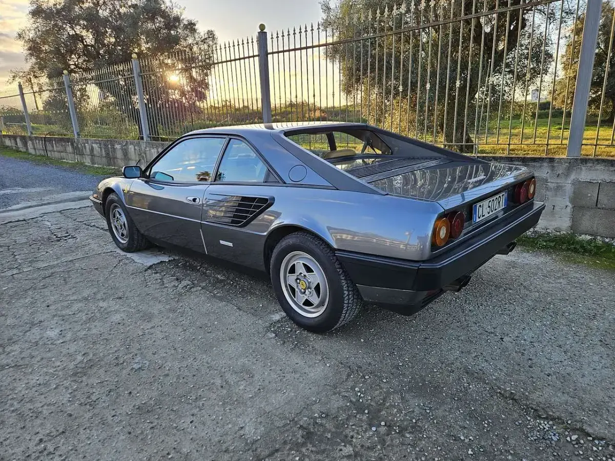 Usata Ferrari Mondial 241 CV (177 kW) 1982 Grigio Coupé