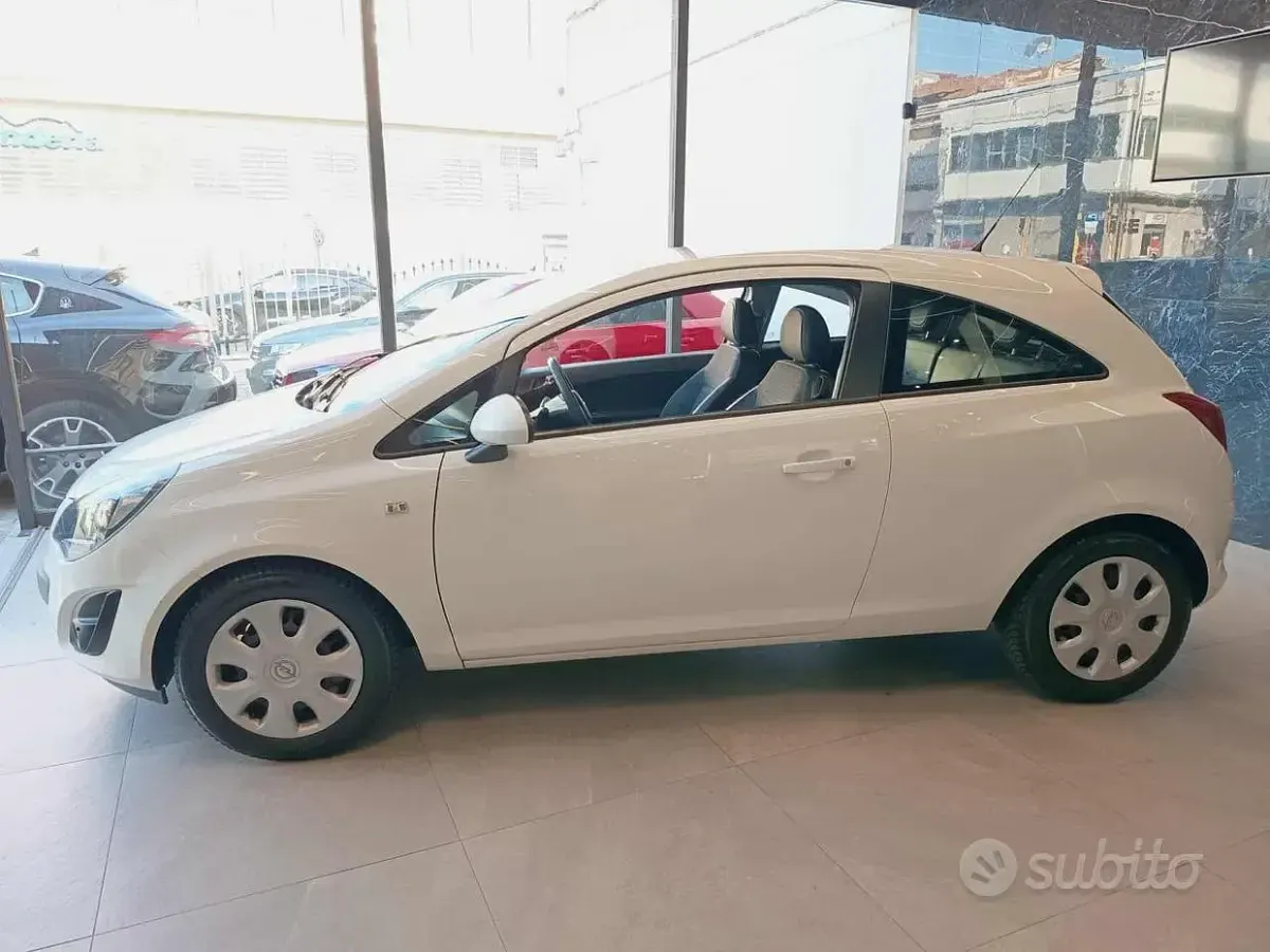 Usata Opel Corsa 84 CV (61 kW) 2014 Bianco Utilitaria
