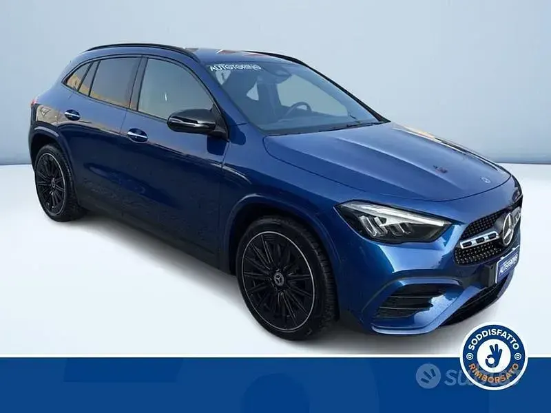 Usata Mercedes GLA180 AMG line 116 CV (85 kW) 2025 Blu SUV