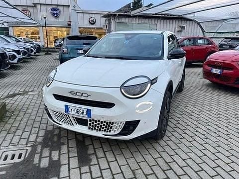 Usata Fiat 600 La Prima 110 CV (80 kW) 2025 Bianco SUV