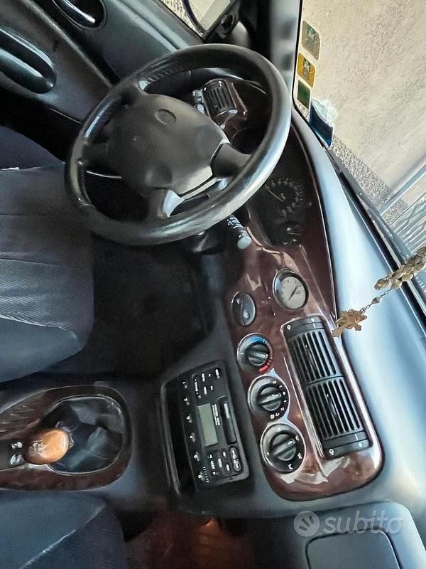 Usata Ford Escort 1998 Verde Berlina