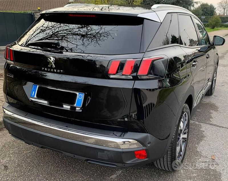 Usata Peugeot 3008 Allure 131 CV (96 kW) 2020 Nero SUV