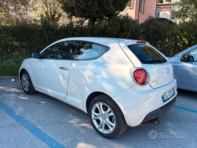 Usata Alfa Romeo MiTo 95 CV (69 kW) 2011 Bianco Utilitaria