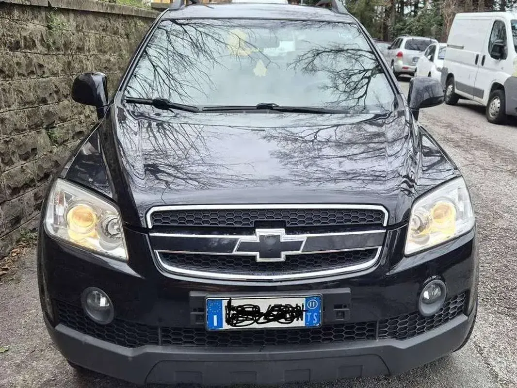 Usata Chevrolet Captiva 126 CV (92 kW) 2011 Nero SUV