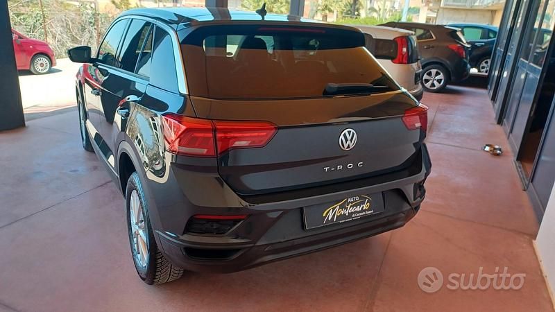 Usata VW T-Roc Advance 116 CV (85 kW) 2018 Grigio SUV