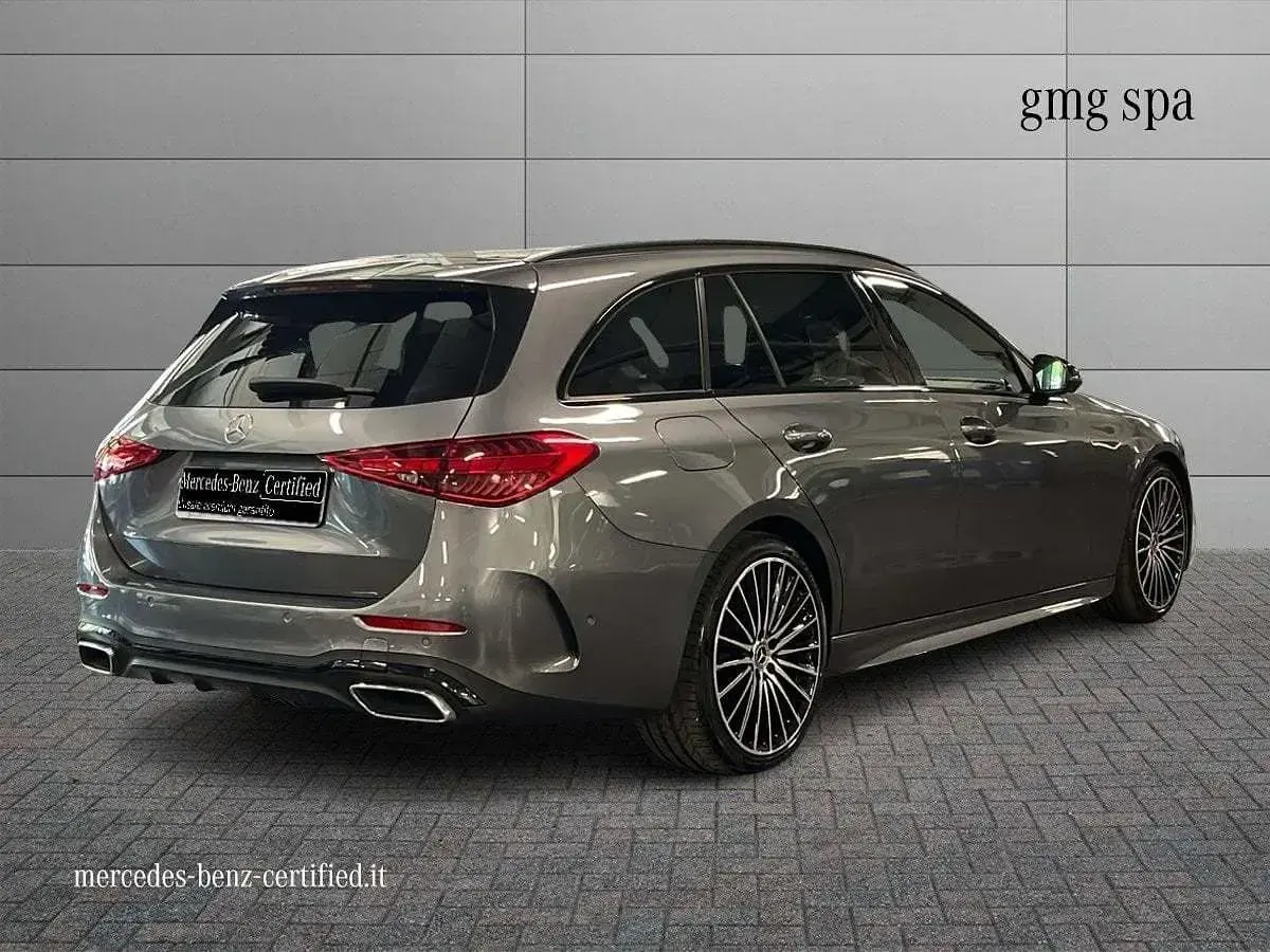 Usata Mercedes 220 Advanced 197 CV (144 kW) 2023 Grigio Station wagon