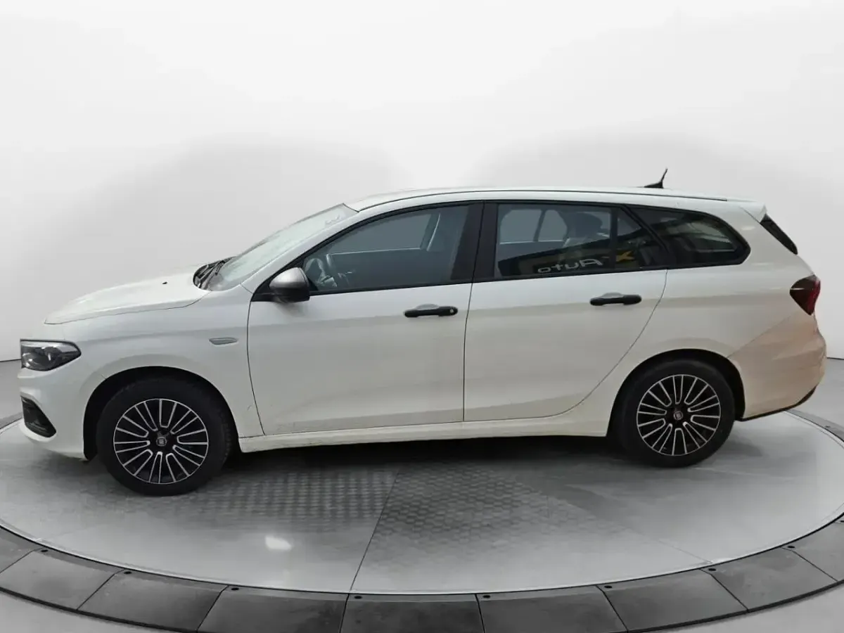 Usata Fiat Tipo 100 CV (73 kW) 2023 Bianco Station wagon