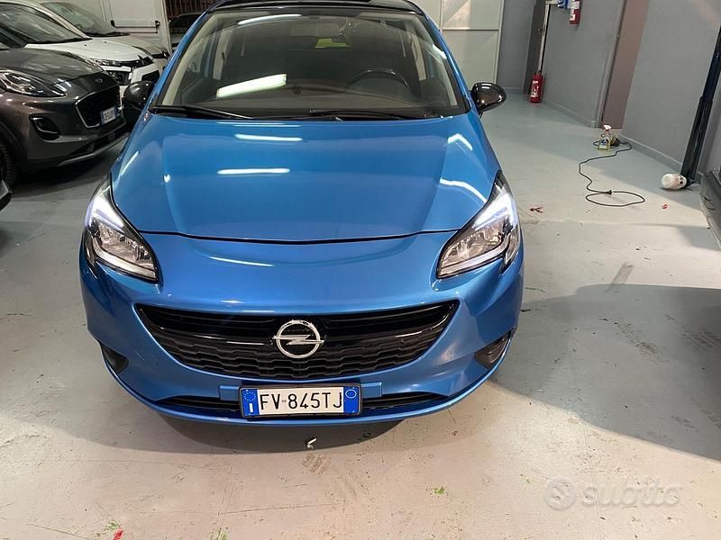 Usata Opel Corsa 90 CV (66 kW) 2019 Blu Berlina