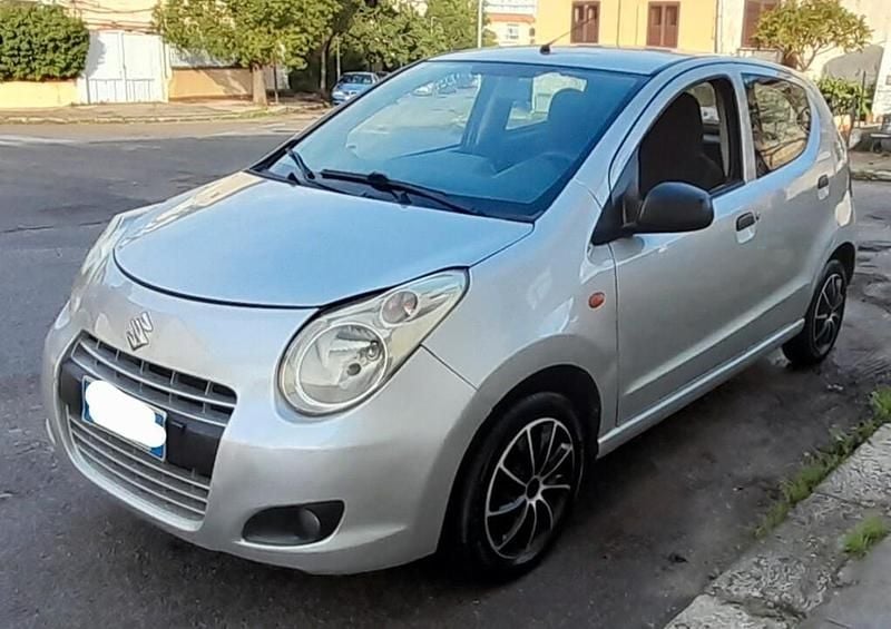 Argento Usata 2009 Suzuki Alto Utilitaria | 3000 € (Ottimo prezzo) - Immagine 1/4