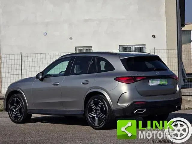 Usata Mercedes GLC220 Premium Plus 197 CV (144 kW) 2023 Grigio scuro SUV
