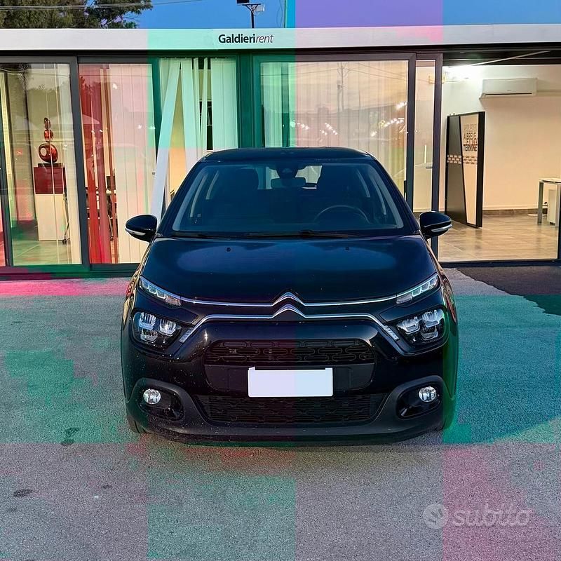 Nero Usata 2024 Citroën C3 PureTech Tre volumi | 14.900 € (Cara) - Immagine 1/4