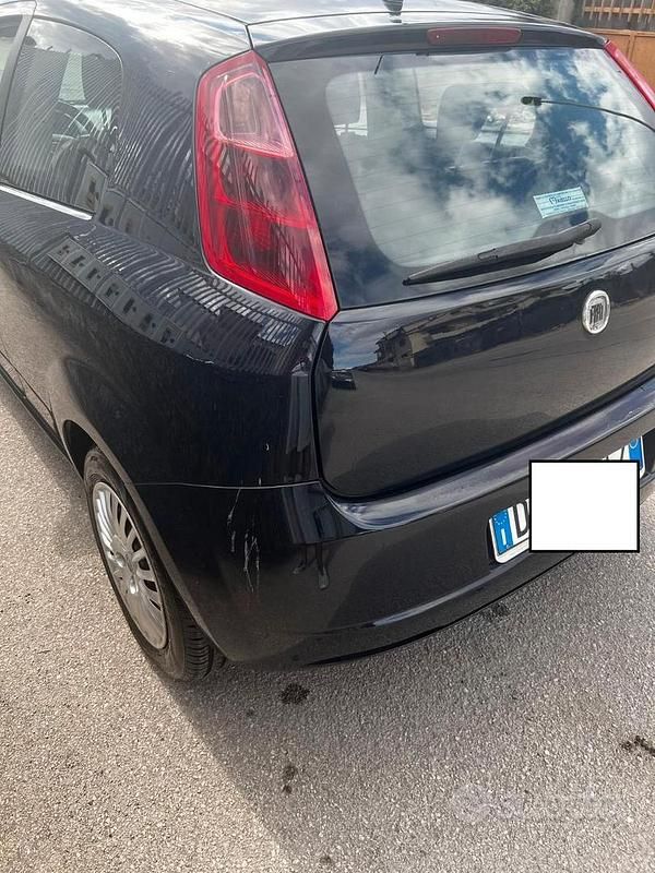 Usata Fiat Grande Punto 75 CV (55 kW) 2008 Blu Utilitaria