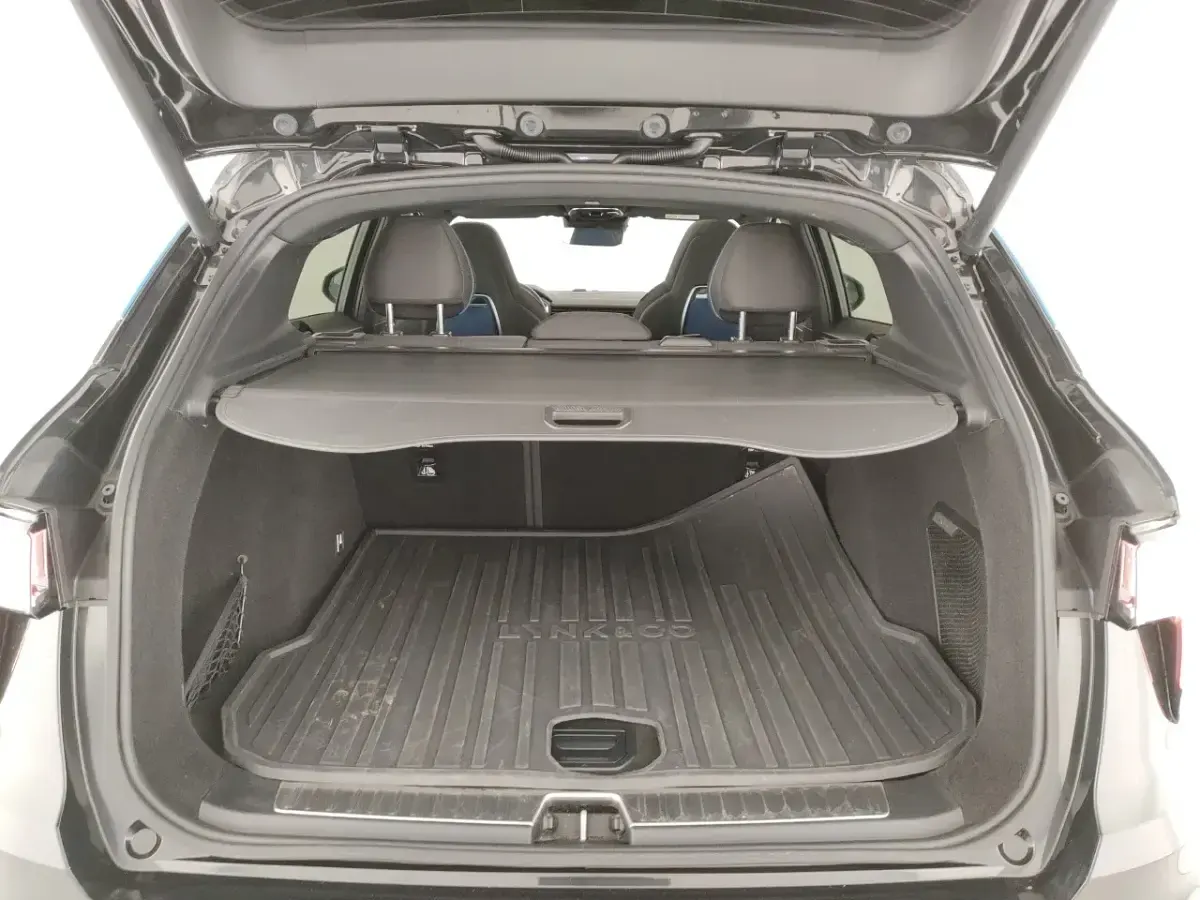 Usata Lynk & Co 01 180 CV (132 kW) 2024 Nero SUV