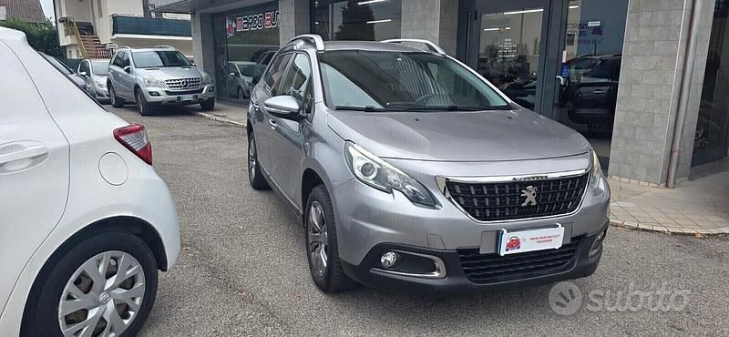 Usata Peugeot 2008 75 CV (55 kW) 2018 Grigio SUV