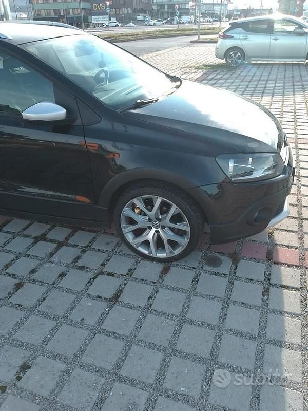 Usata VW Polo Cross 2016 Nero Utilitaria
