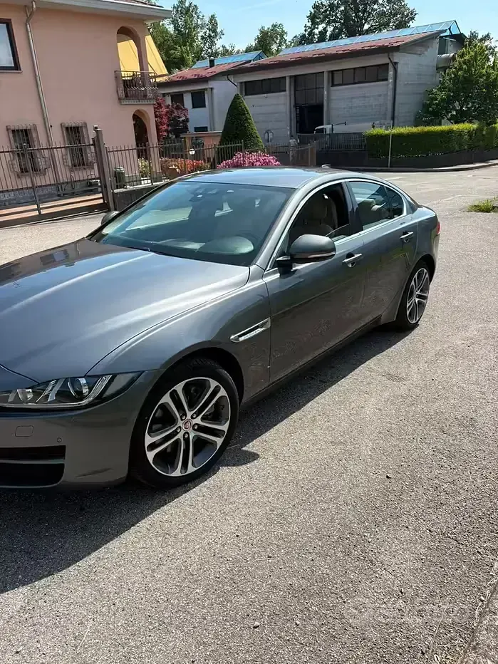 Usata Jaguar XE 200 CV (147 kW) 2017 Berlina