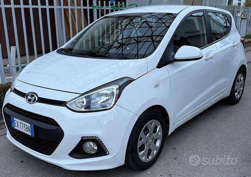 Usata Hyundai i10 67 CV (49 kW) 2014 Bianco Utilitaria