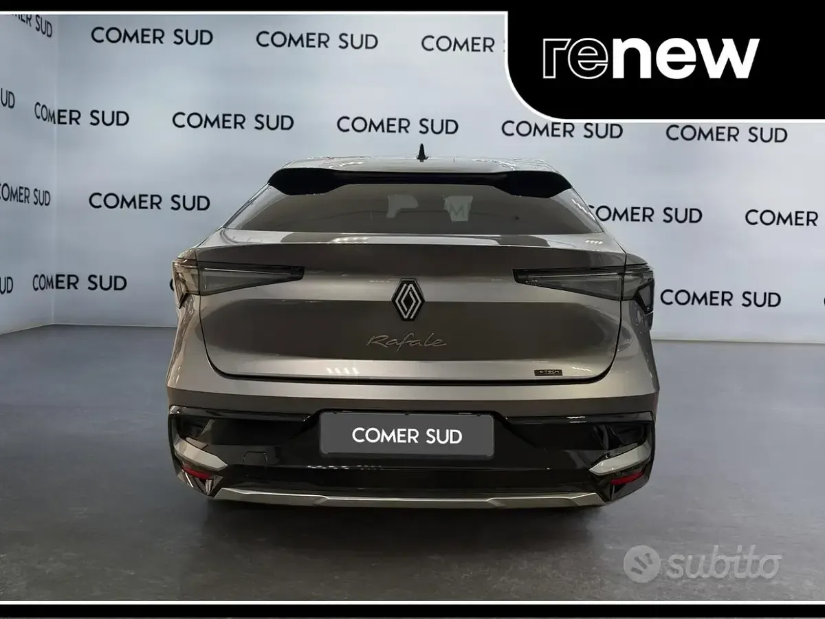 Usata Renault Rafale Techno 199 CV (146 kW) 2024 Grigio SUV