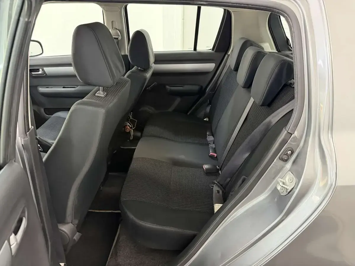 Usata Suzuki Swift GLX 69 CV (50 kW) 2007 Grigio Utilitaria