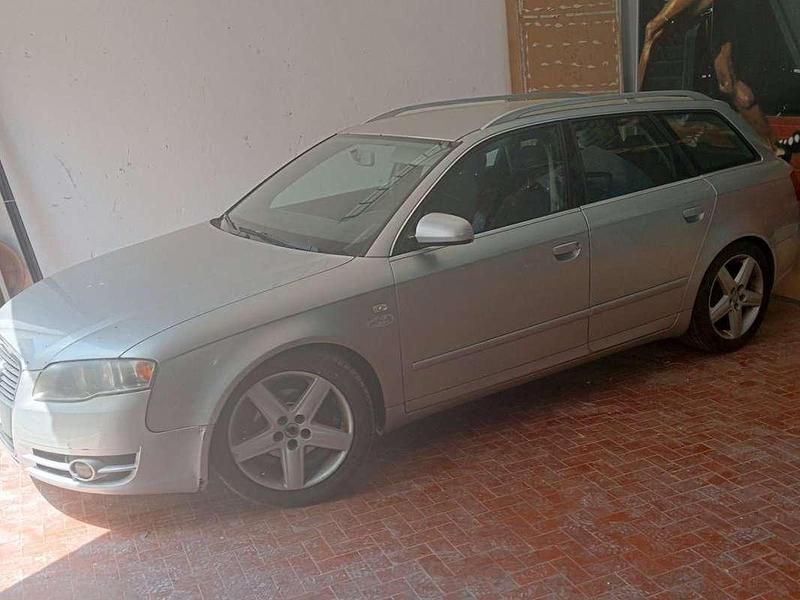 Argento Usata 2005 Audi A4 Sport Station wagon | 1950 € (Buon prezzo) - Immagine 1/4