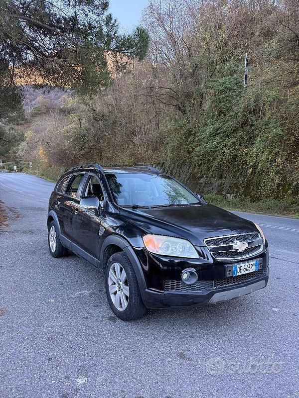 Nero Usata 2007 Chevrolet Captiva SUV | 1800 € (Super prezzo) - Immagine 1/4