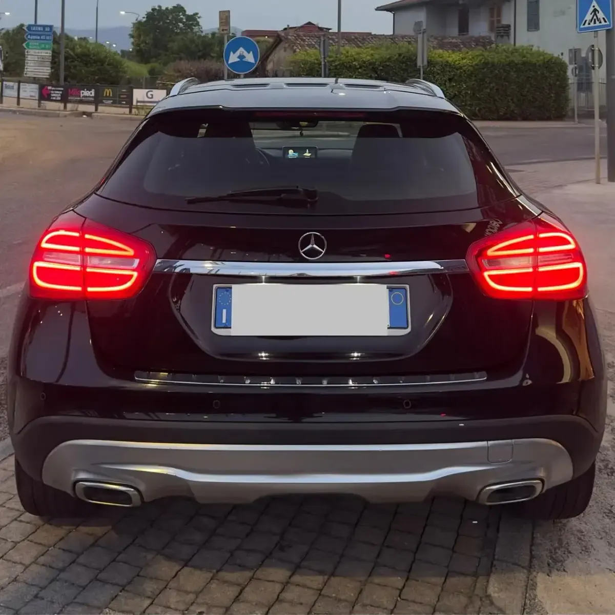 Usata Mercedes A200 136 CV (100 kW) 2015 Nero Utilitaria