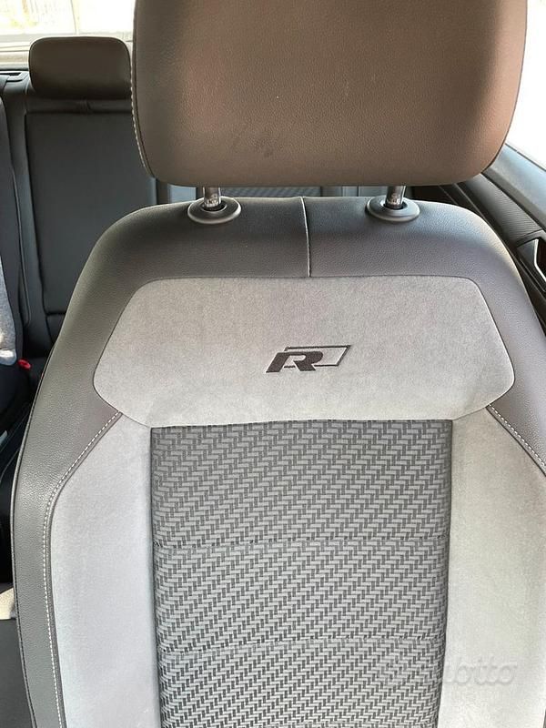 Usata VW T-Roc R-line 150 CV (110 kW) 2020 Blu SUV