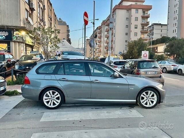 Usata BMW 320 184 CV (135 kW) 2011 Grigio Station wagon