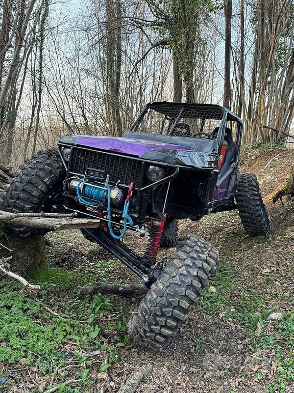 Nuova Suzuki Samurai 2025 SUV