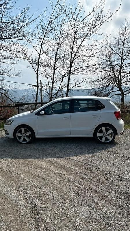 Usata VW Polo 75 CV (55 kW) 2014 Bianco Berlina
