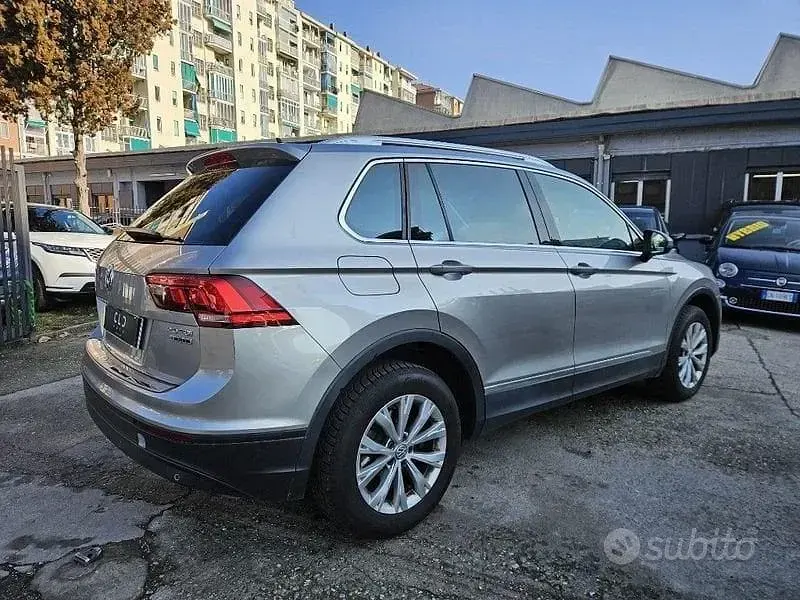 Usata VW Tiguan 150 CV (110 kW) 2017 Grigio SUV