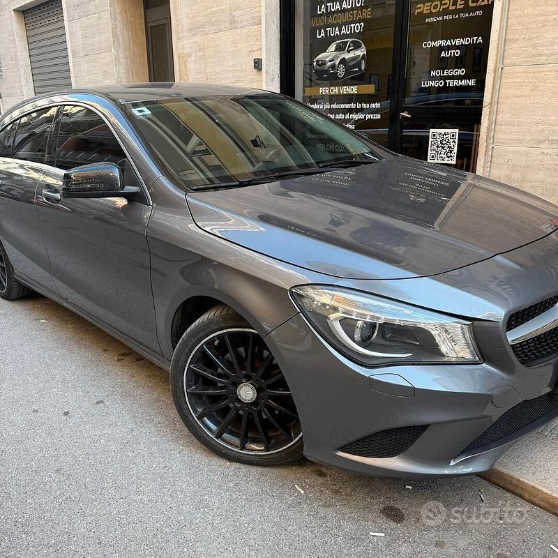 Begagnad Mercedes CLA200 136 HK (100 kW) 2015 Grå Sedan
