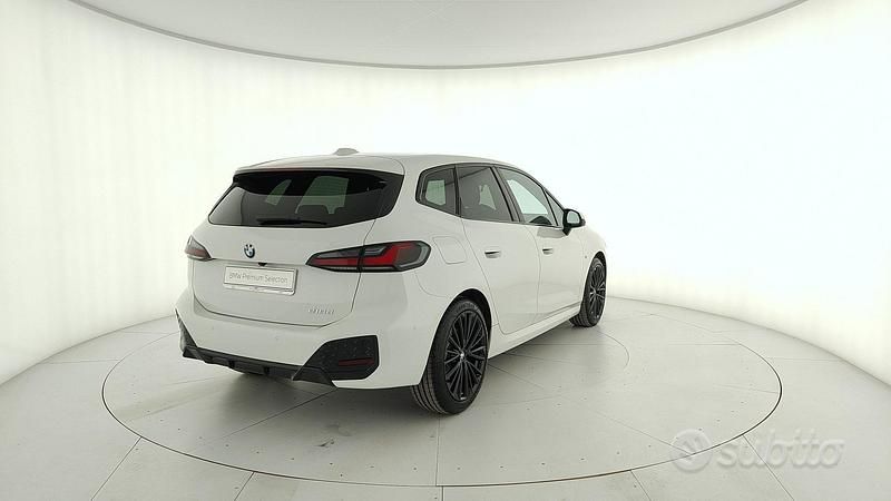 Usata BMW 218 Performance 2024 Bianco Station wagon