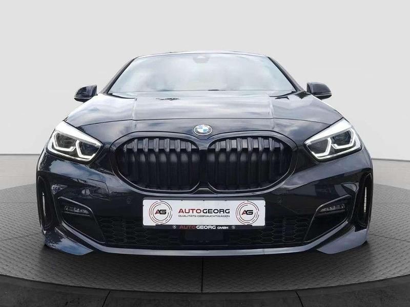 Usata BMW 120 M Sport 178 CV (130 kW) 2023 Nero zaffiro Utilitaria