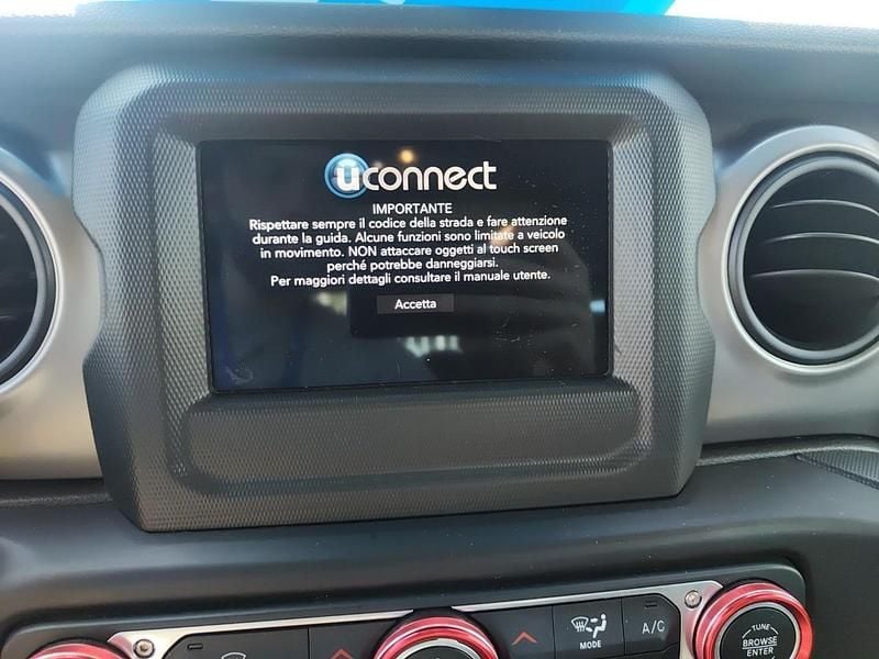 Usata Jeep Wrangler Sport 2021 Nero SUV