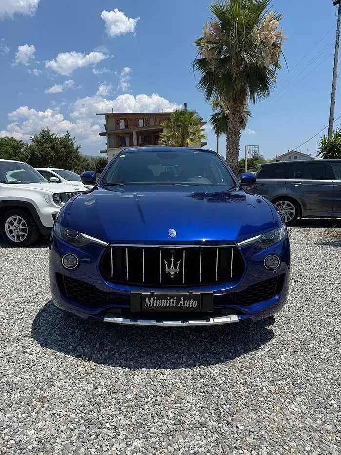 Usata Maserati GranSport 275 CV (202 kW) 2017 Blu Station wagon