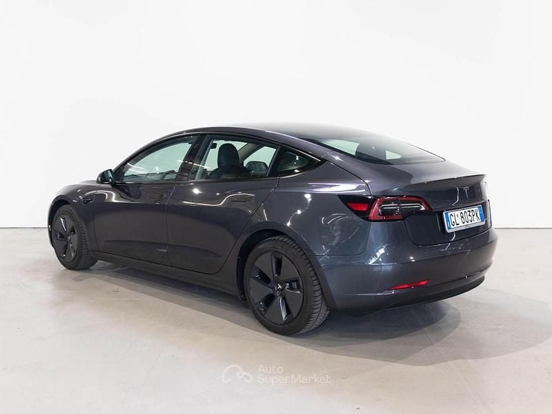 Usata Tesla Model 3 153 kW (209 CV) 2022 Gray Berlina
