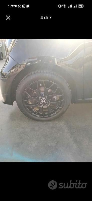 Usata Smart ForFour 71 CV (52 kW) 2019 Nero Utilitaria