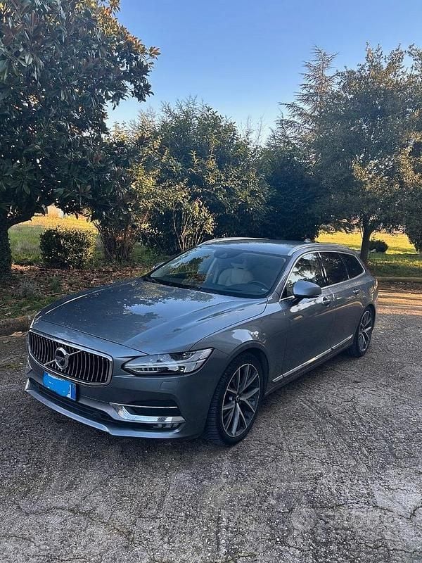 Usata Volvo V90 Inscription 190 CV (139 kW) 2017 Grigio Station wagon